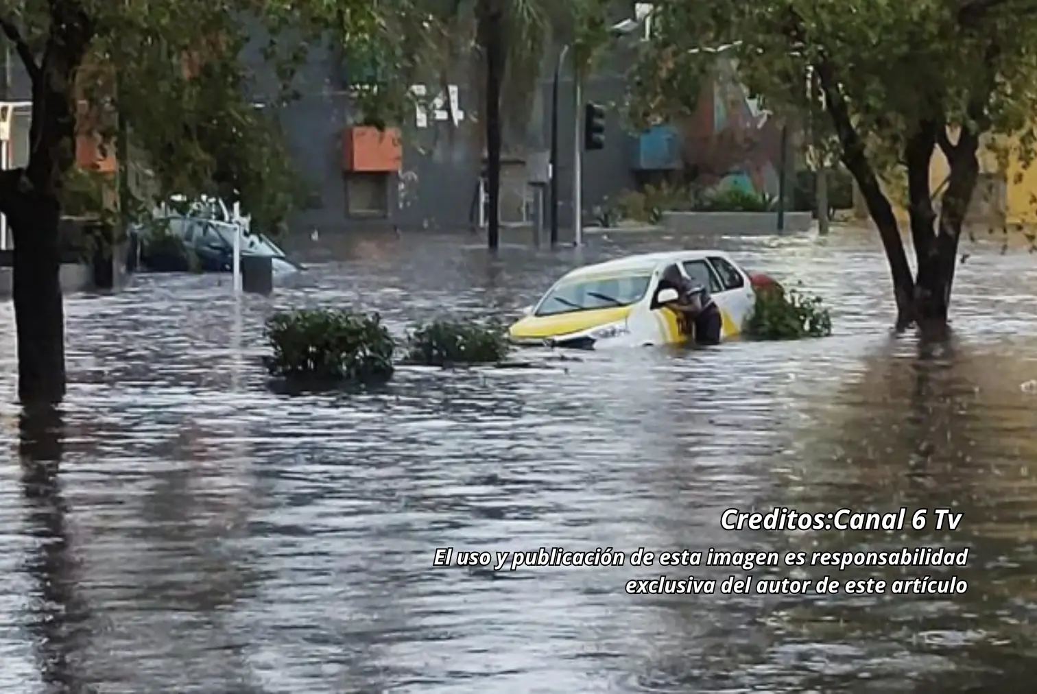 ¿QUIÚBOLE CON LAS INUNDACIONES EN GDL? Manual para sobrevivir al mismo charco de siempre